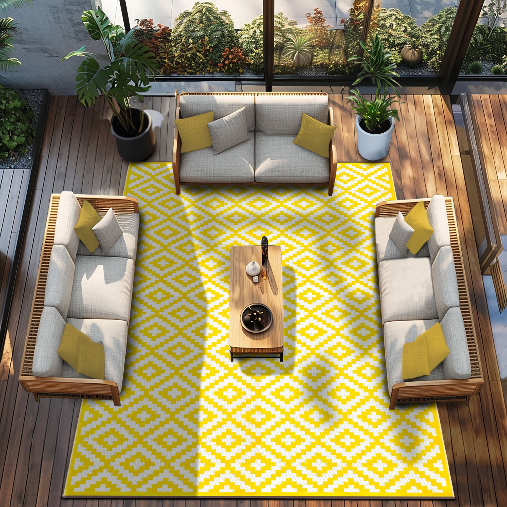 Nirvana Outdoor Recycled Plastic Rug (Yellow/White)